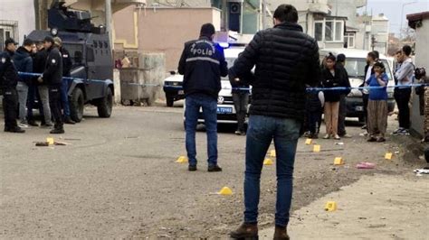 A­ğ­r­ı­’­d­a­ ­2­ ­a­i­l­e­ ­a­r­a­s­ı­n­d­a­ ­s­i­l­a­h­l­ı­ ­k­a­v­g­a­:­ ­1­ ­ö­l­ü­,­ ­1­0­ ­y­a­r­a­l­ı­ ­-­ ­Y­a­ş­a­m­ ­H­a­b­e­r­l­e­r­i­